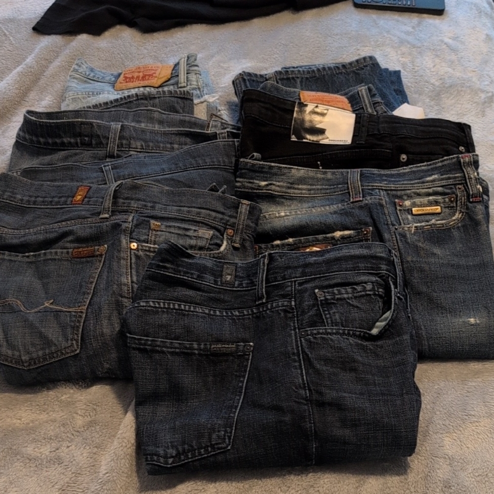 Levi's Classic Blue and Black Jeans with Dark Wash